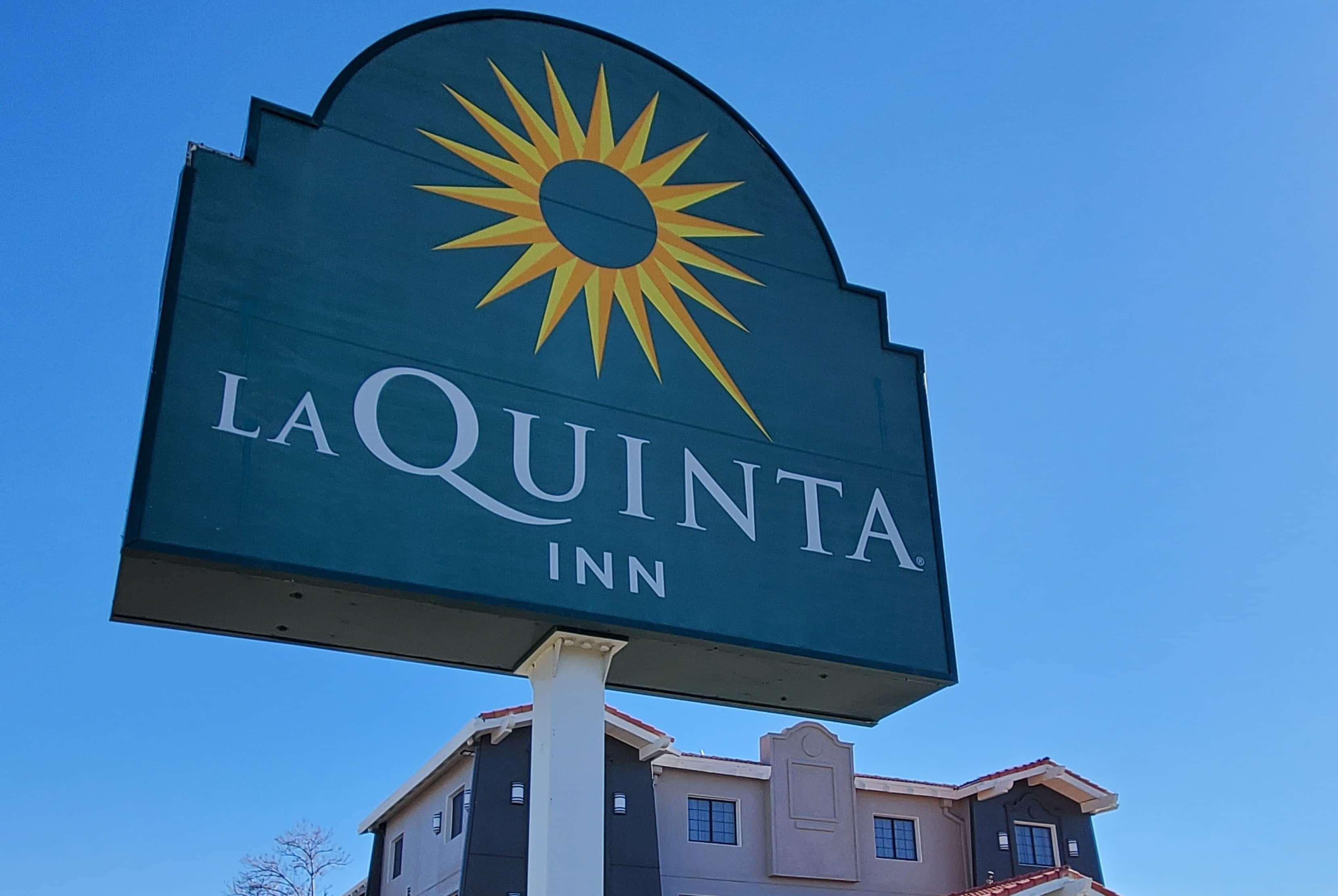 La Quinta Inn By Wyndham Albuquerque Airport Exterior photo